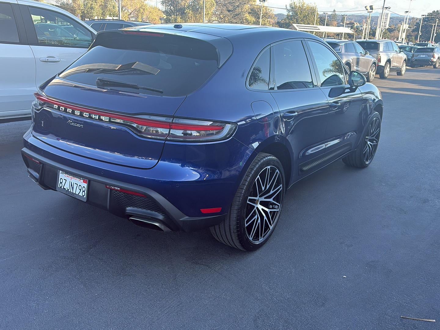 2022 Porsche Macan Base