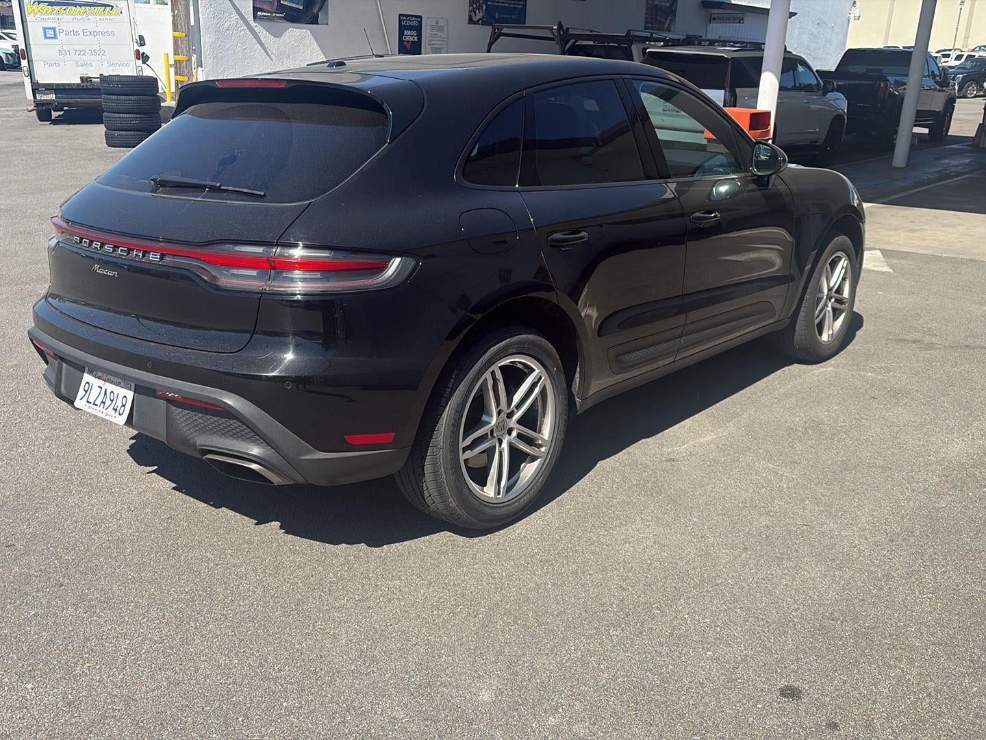 2024 Porsche Macan Base