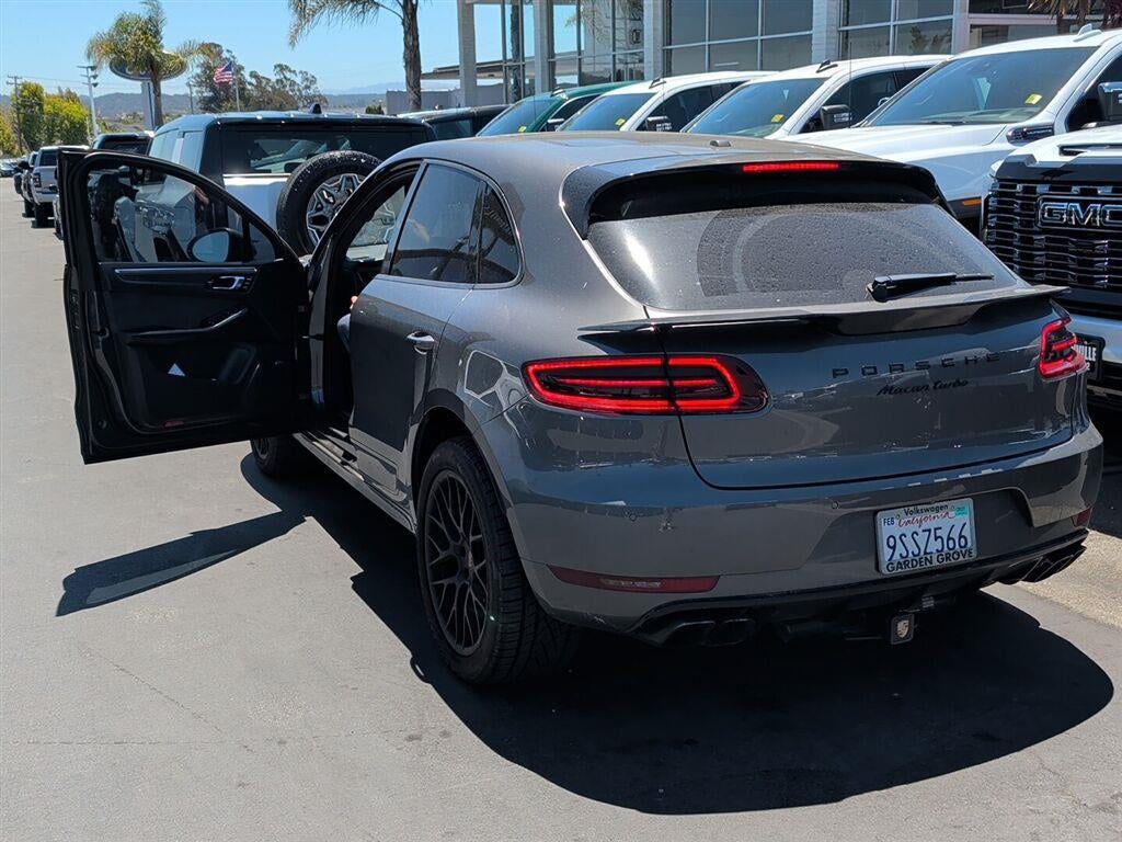 2015 Porsche Macan Turbo