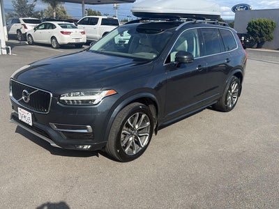 2017 Volvo XC90 T6 Momentum