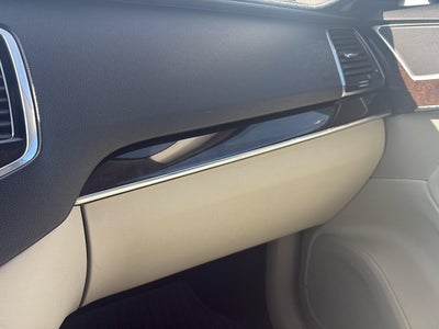 2017 Volvo XC90 T6 Momentum