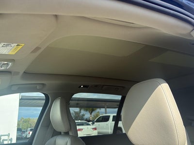 2017 Volvo XC90 T6 Momentum