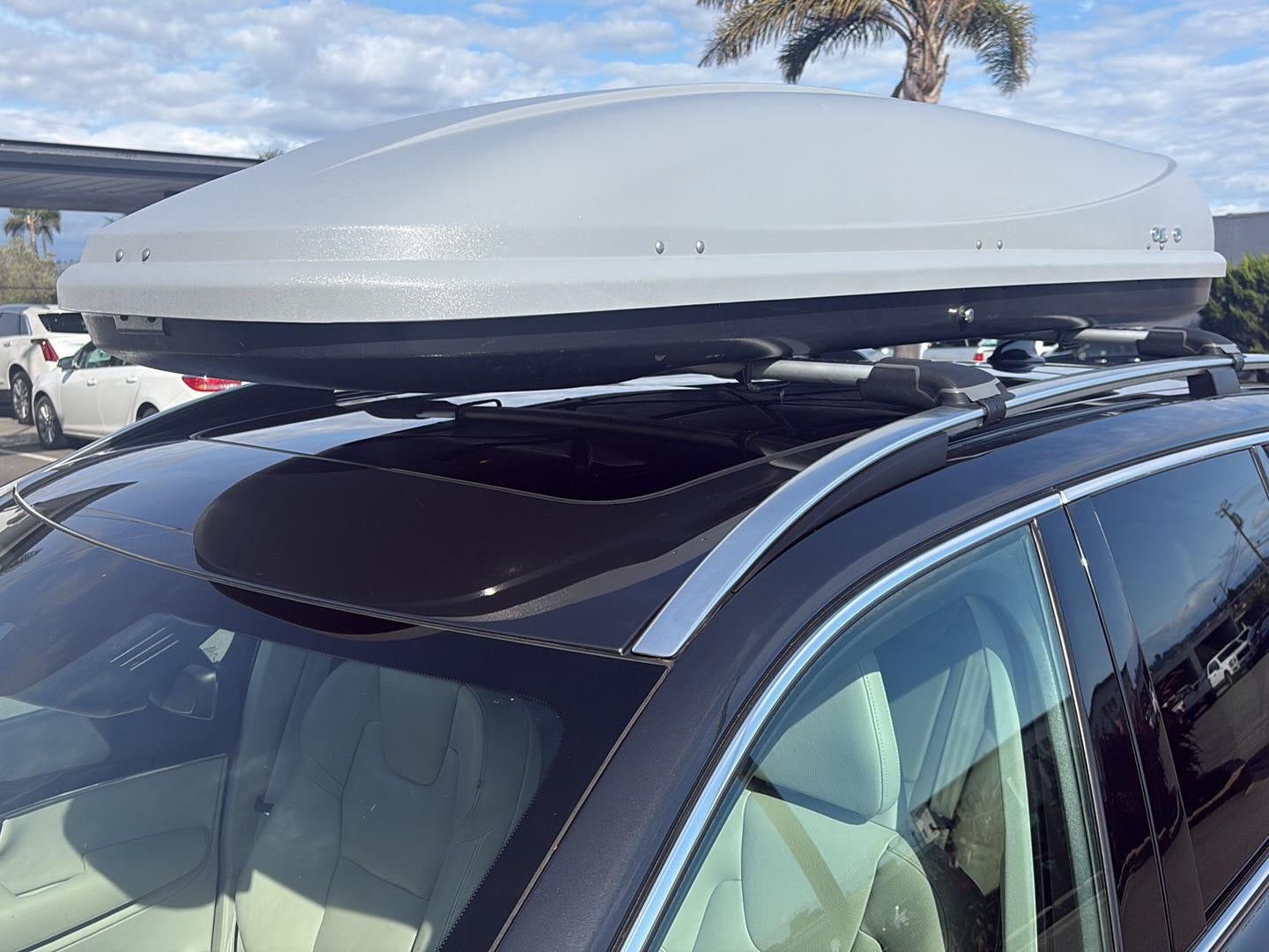 2017 Volvo XC90 T6 Momentum