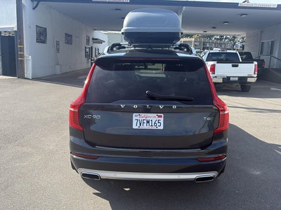 2017 Volvo XC90 T6 Momentum