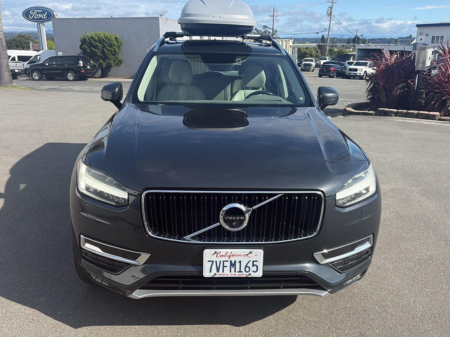 2017 Volvo XC90 T6 Momentum