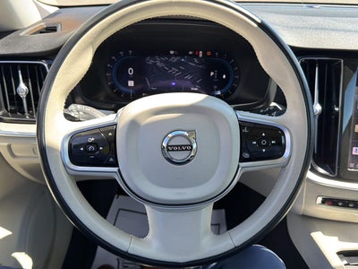 2023 Volvo V60 Cross Country Plus