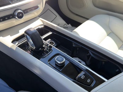 2023 Volvo V60 Cross Country Plus